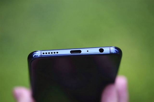 OPPO R17值得買(mǎi)嗎？OPPO R17詳細(xì)評(píng)測(cè)