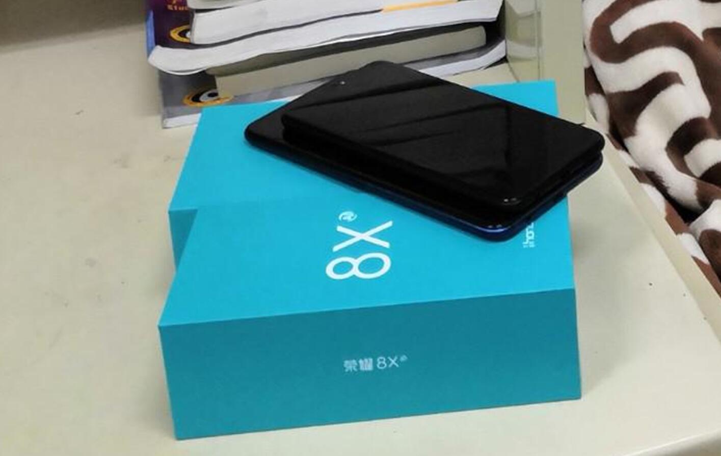 榮耀8X、榮耀8X Max開啟預(yù)約 9月5日正式發(fā)布