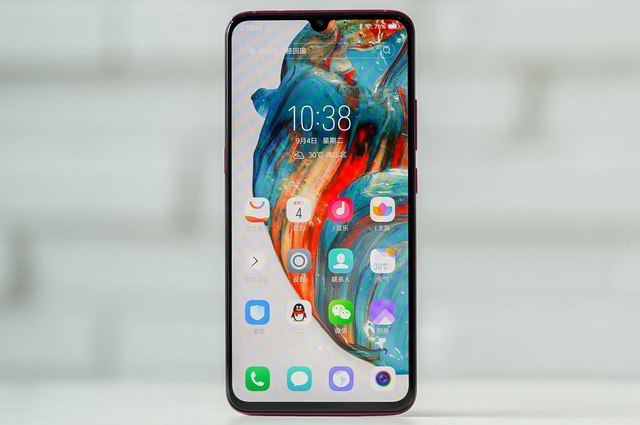 vivo X23配置參數(shù)與真機(jī)圖賞  主打拍照、高顏值全面屏手機(jī)