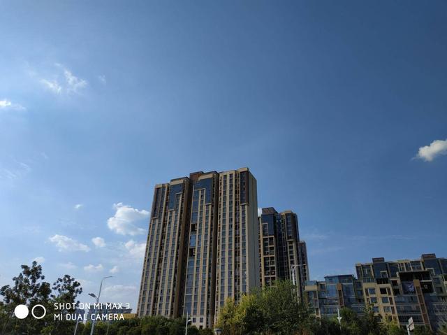 榮耀8X MAX和小米MAX3哪個(gè)好？小米max3對比8x max區(qū)別