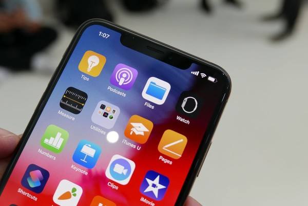蘋果iPhone Xs系列為什么不值得買？看完這篇看完你就明白了