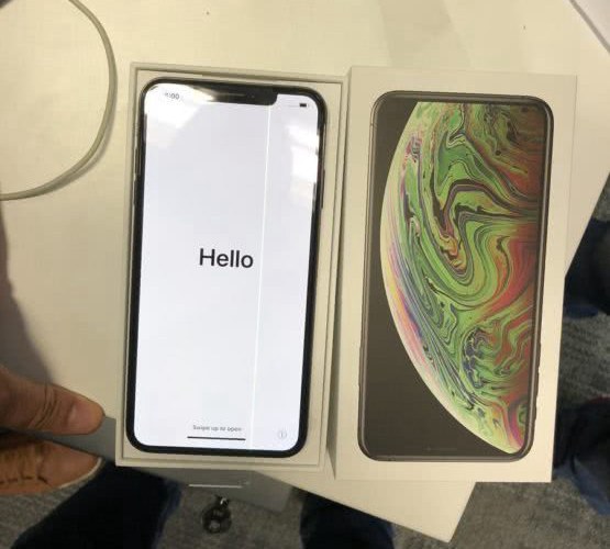 iPhone XS再陷信號(hào)門(mén)：?jiǎn)栴}頻出 四大問(wèn)題匯總
