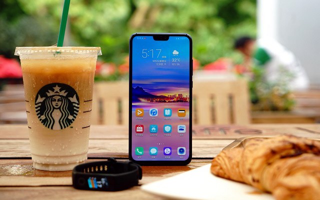 vivo Z1和榮耀8X哪個好？榮耀8X和vivo Z1區(qū)別對比