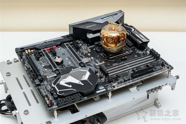 RTX 2070顯卡怎么樣？RTX 2070對(duì)比GTX1080性能測(cè)試對(duì)比測(cè)評(píng)