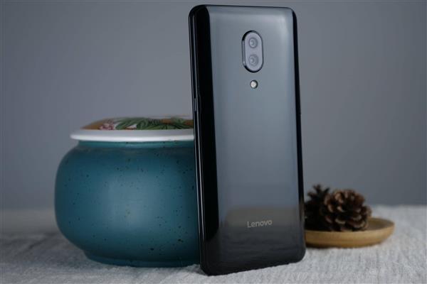 聯(lián)想Z5 Pro體驗：滑屏體驗贊、外放音質(zhì)成亮點