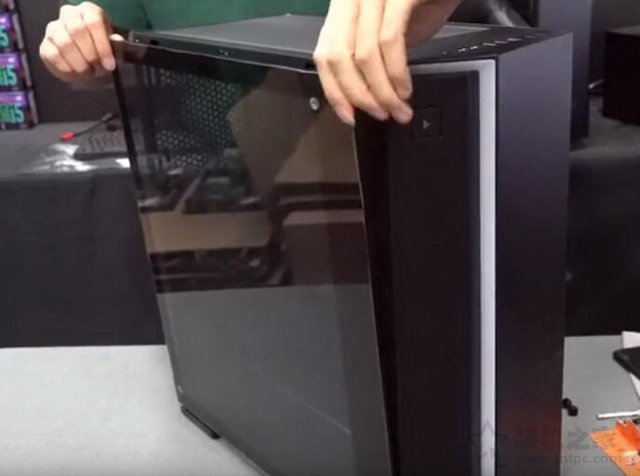 手把手教你組裝電腦教程 小白DIY臺式電腦裝機(jī)指導(dǎo)全程圖解