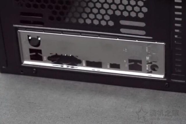 手把手教你組裝電腦教程 小白DIY臺式電腦裝機(jī)指導(dǎo)全程圖解