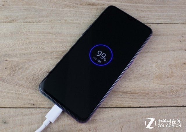 超級閃充回血有多快 OPPO R17 Pro實(shí)測 