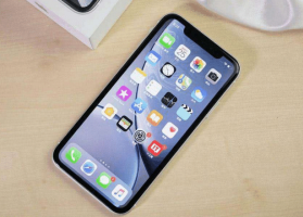 蘋果iPhone XR一夜之間跌至“白菜價(jià)”，網(wǎng)友：后悔買早了
