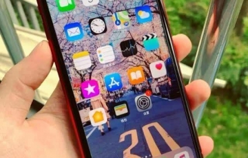 蘋(píng)果iPhone XR直逼底價(jià)，庫(kù)克為銷(xiāo)量也是拼了！