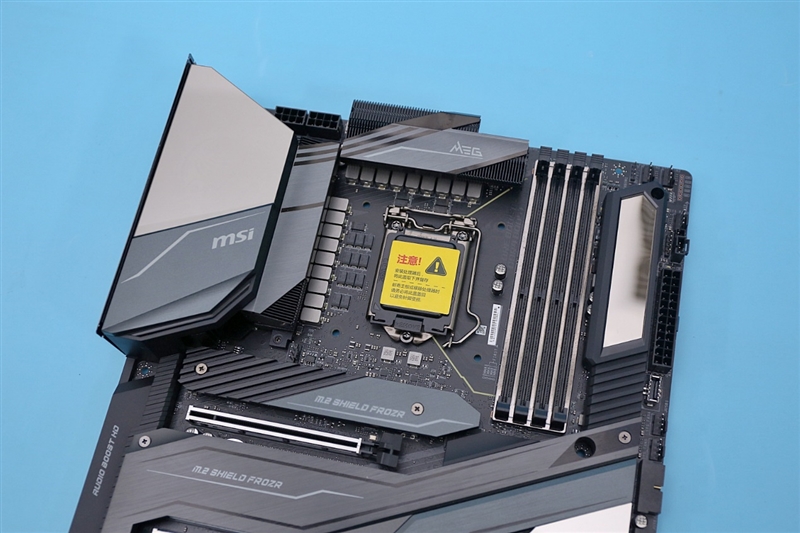 來自4600MHz C19的感動！微星MEG Z490 GODLIKE主板評測