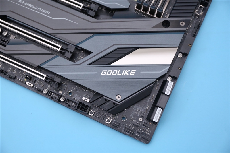 來自4600MHz C19的感動！微星MEG Z490 GODLIKE主板評測