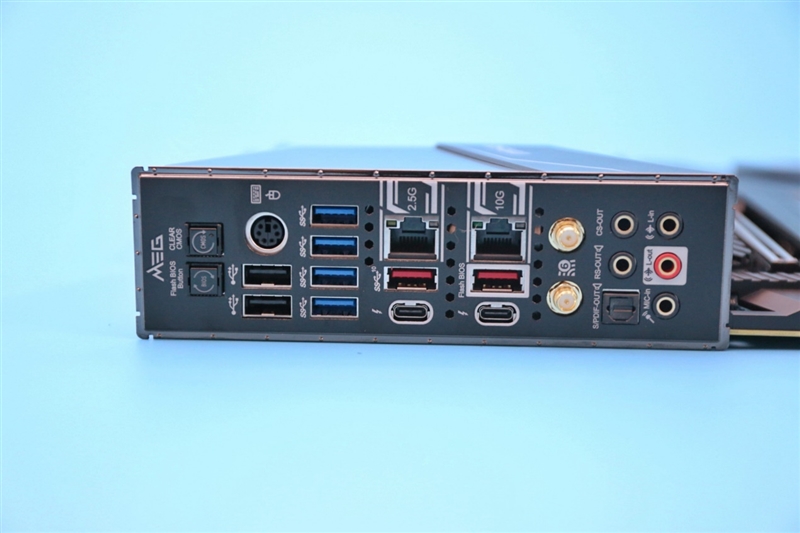 來自4600MHz C19的感動！微星MEG Z490 GODLIKE主板評測